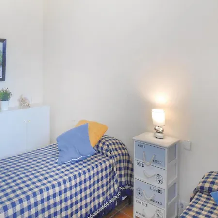 Three-bedroom In * 또사데마르